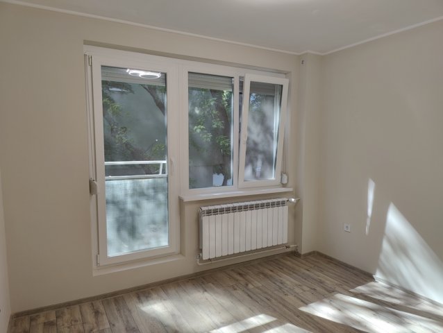 Eladó panellakás, Békéscsabán, Gábor Áron utcában 48.9 M Ft