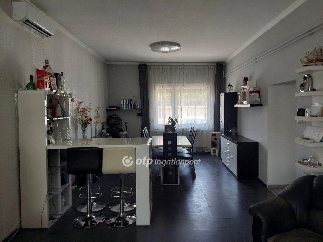 Eladó családi ház, Budapesten, XX. kerületben 140 M Ft, 5 szobás