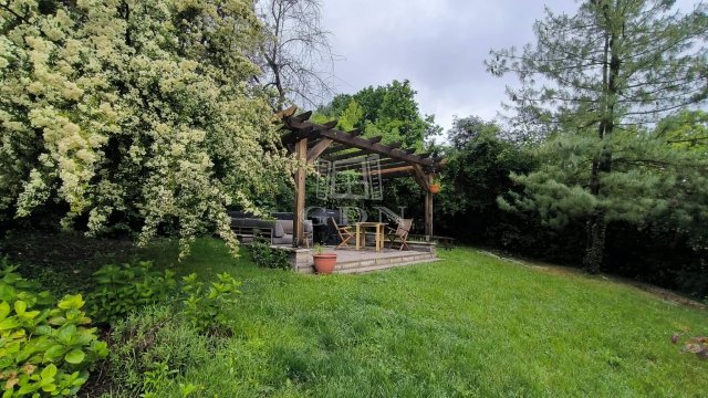 Eladó családi ház, Szentendrén 76.9 M Ft, 2 szobás