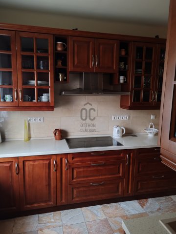 Eladó családi ház, Törökszentmiklóson 168 M Ft, 2 szobás