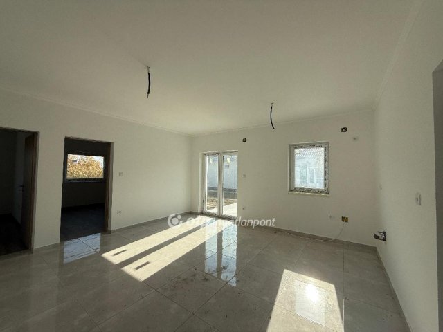 Eladó családi ház, Ráckevén 88.9 M Ft, 3 szobás