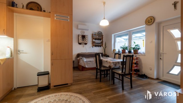 Eladó családi ház, Siófokon 122 M Ft, 5 szobás