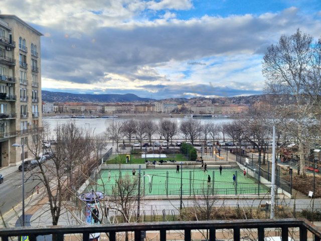 Kiadó téglalakás, albérlet, V. kerületben, Balassi Bálint utcában