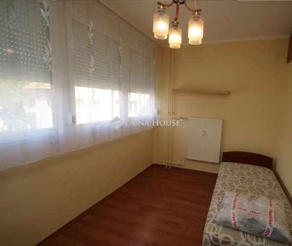 Kiadó téglalakás, albérlet, Szombathelyen 230 E Ft / hó