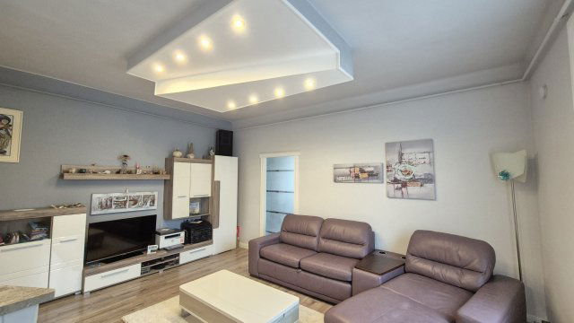 Eladó téglalakás, Dunakeszin 76 M Ft, 2 szobás