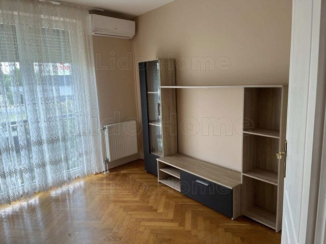 Eladó panellakás, Győrött 42.99 M Ft, 2 szobás