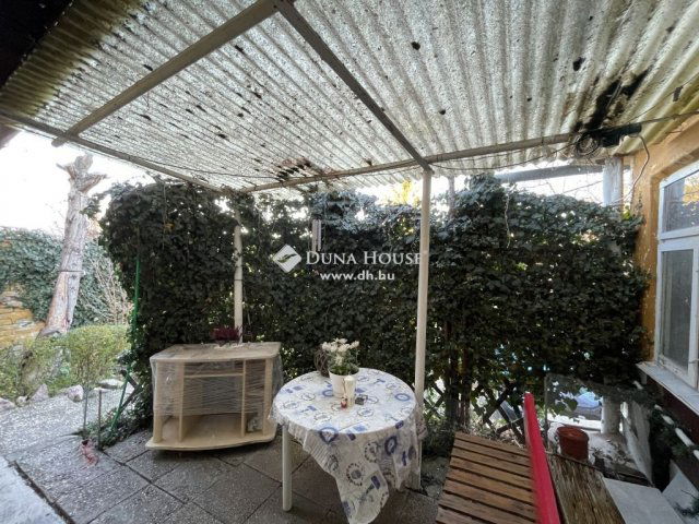 Eladó családi ház, Nyergesújfaluban 38 M Ft, 5 szobás