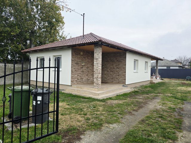 Eladó családi ház, Siófokon 74.9 M Ft, 4 szobás