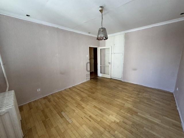 Eladó téglalakás, Kecskeméten 42.3 M Ft, 2 szobás