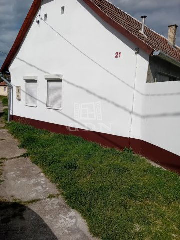 Eladó családi ház, Vaskúton 14 M Ft, 4 szobás