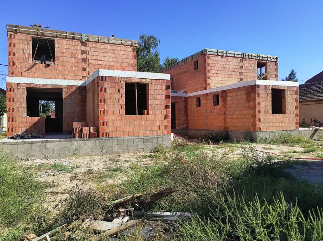 Eladó ikerház, Őrbottyánban 110 M Ft, 5 szobás