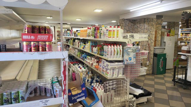 Kiadó üzlethelyiség, Egerben 200 E Ft / hó