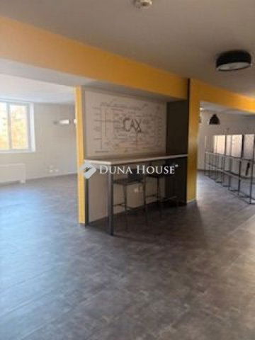 Kiadó iroda, Budapesten, XI. kerületben 953 E Ft / hó