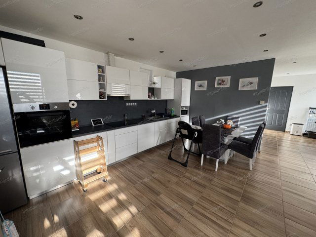 Eladó ikerház, Nyíregyházán 64.9 M Ft, 1+2 szobás