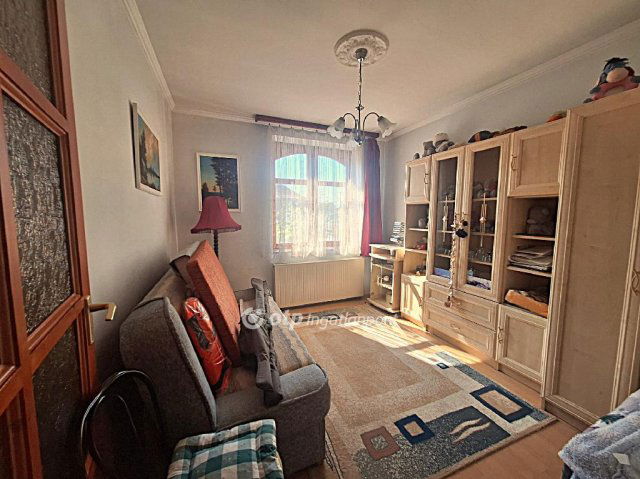 Eladó családi ház, Békésen 72.5 M Ft, 1+2 szobás