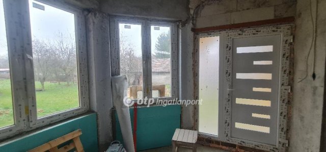 Eladó családi ház, Dédestapolcsányban 62 M Ft, 3 szobás