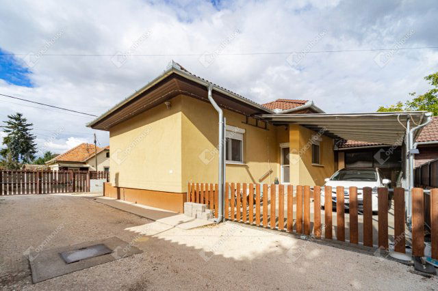 Eladó családi ház, Monoron 84.9 M Ft, 4 szobás