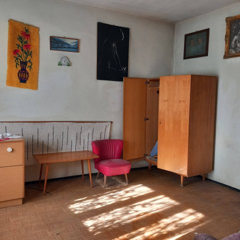 Eladó családi ház, Taron 15 M Ft, 3 szobás