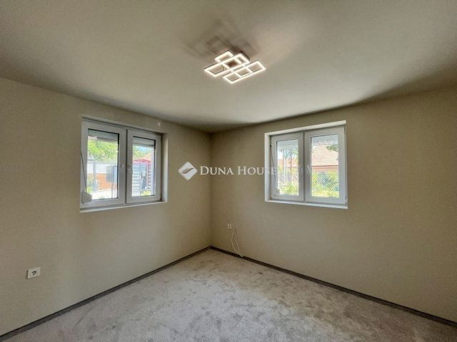 Eladó családi ház, Fóton 99.9 M Ft, 4 szobás