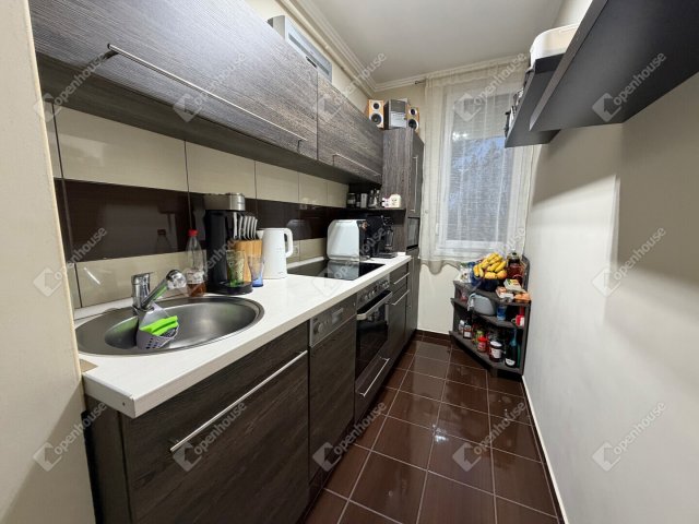 Eladó téglalakás, Zalaegerszegen 32.9 M Ft, 2 szobás