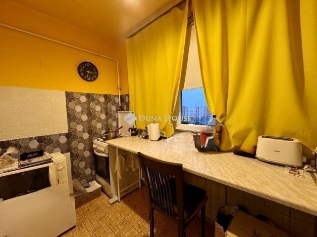 Eladó panellakás, Budapesten, III. kerületben 63.9 M Ft, 2 szobás