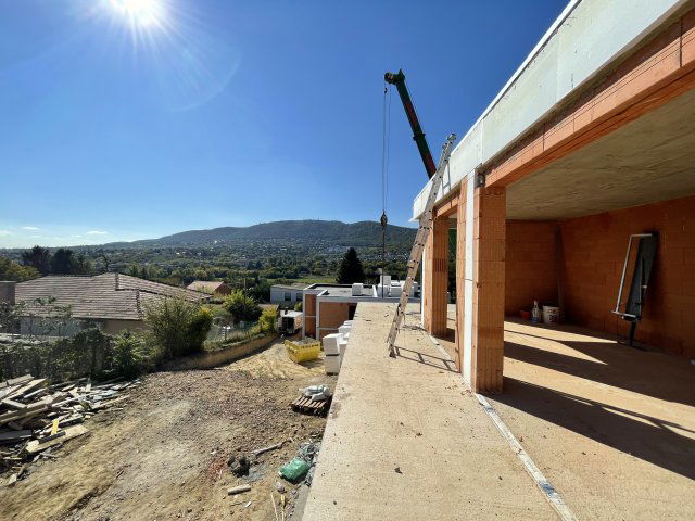 Eladó téglalakás, Budapesten, III. kerületben 149.9 M Ft