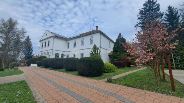 Eladó családi ház, Misefán 820 M Ft, 22 szobás