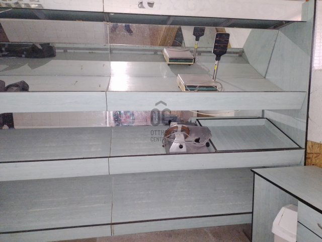 Kiadó ipari ingatlan, Piliscsabán 150 E Ft / hó