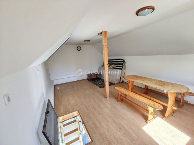 Eladó családi ház, Szegeden 27.5 M Ft, 2 szobás