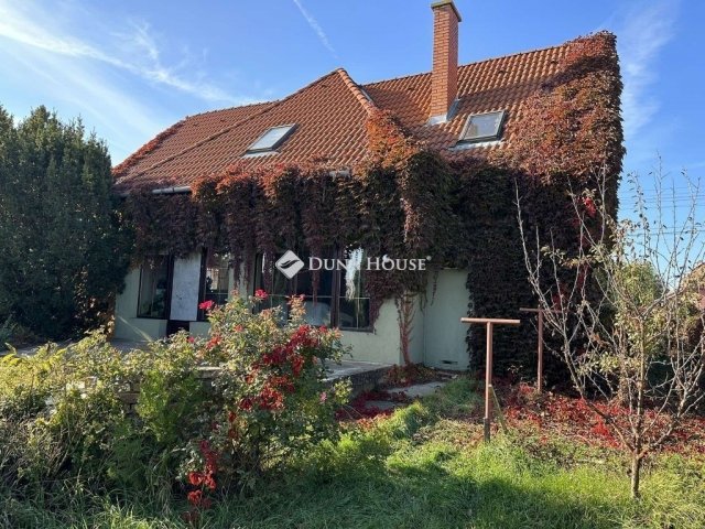 Eladó családi ház, Albertirsán 75 M Ft, 4 szobás