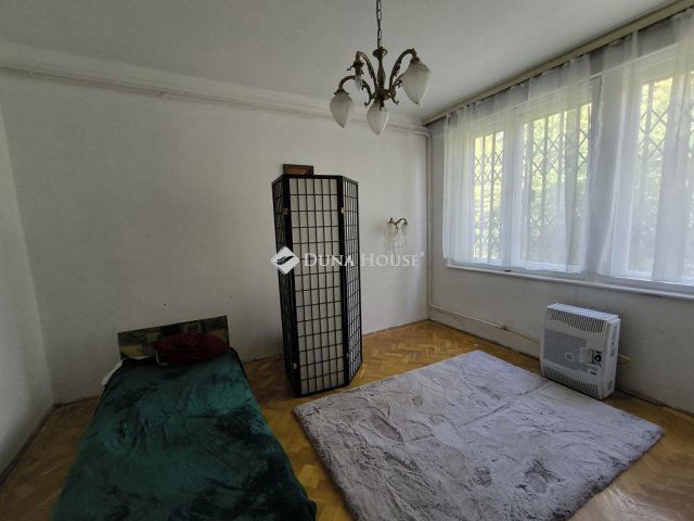 Eladó téglalakás, Budapesten, II. kerületben, Bimbó úton