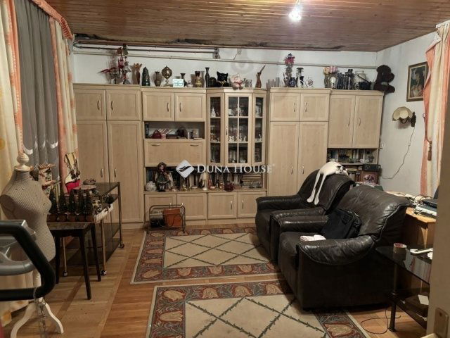Eladó családi ház, Dunaharasztin 61.524 M Ft, 2 szobás