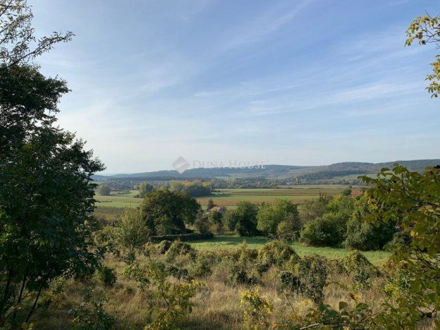 Eladó telek, Pécselyen 59 M Ft / költözzbe.hu