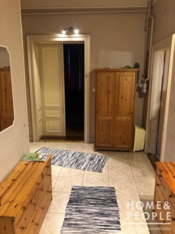 Eladó téglalakás, Szegeden 84 M Ft, 2 szobás