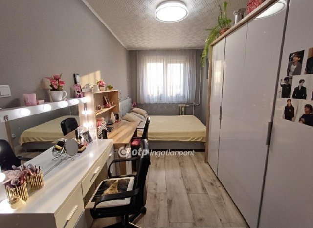 Eladó panellakás, Nyíregyházán 40.9 M Ft, 2 szobás