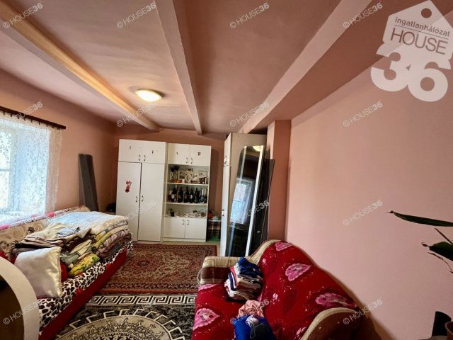 Eladó családi ház, Kiskunfélegyházán 29.9 M Ft, 2 szobás