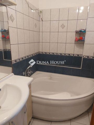 Eladó családi ház, Izsákon 41 M Ft, 3 szobás