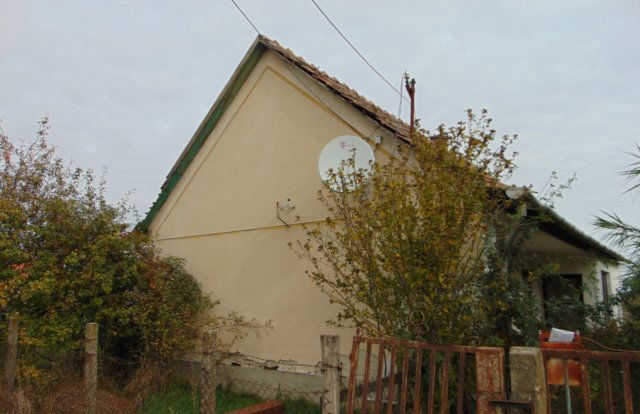 Eladó családi ház, Kislángon 9.17 M Ft, 1+1 szobás