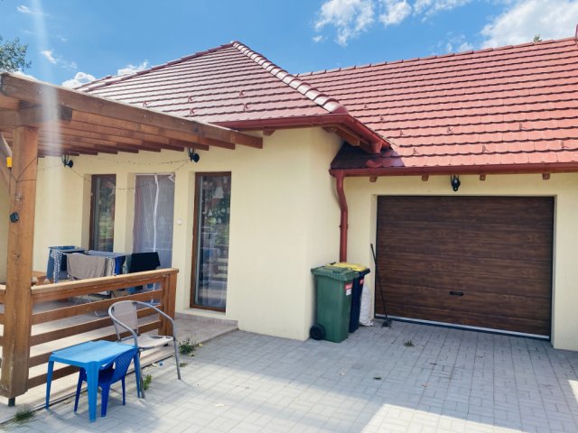 Eladó ikerház, Dabason 89.9 M Ft, 3 szobás / költözzbe.hu