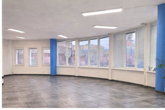 Kiadó iroda, Kecskeméten 250 E Ft / hó / költözzbe.hu