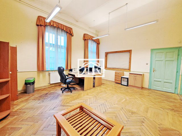 Kiadó iroda, Szegeden 175 E Ft / hó / költözzbe.hu