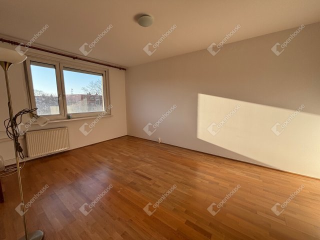 Kiadó panellakás, albérlet, Győrött 175 E Ft / hó, 2 szobás