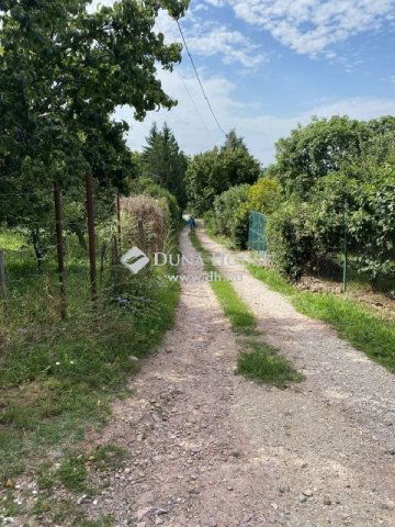 Eladó nyaraló, Cserkúton 25.99 M Ft, 3 szobás
