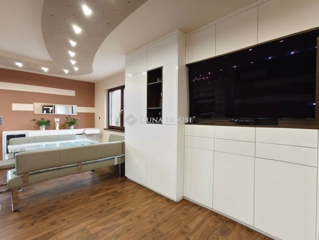 Eladó családi ház, Kőszegen 165 M Ft, 4+1 szobás