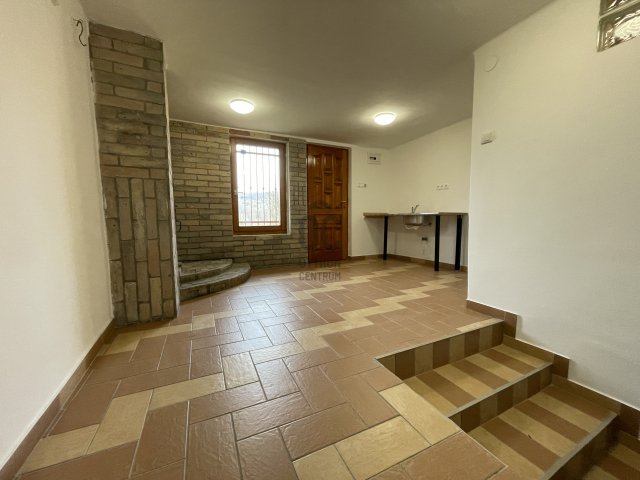 Eladó családi ház, Szekszárdon 13.49 M Ft, 2 szobás