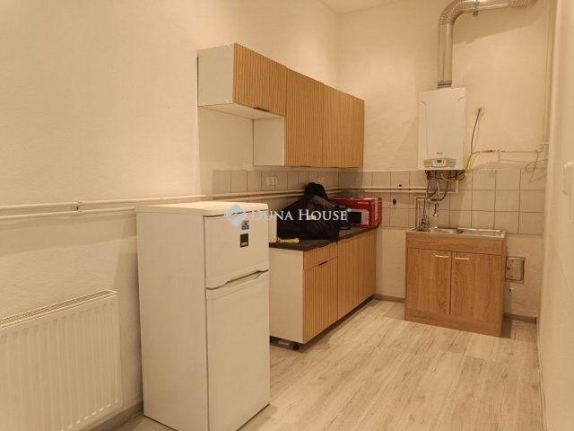 Eladó téglalakás, Budapesten, VII. kerületben 57.2 M Ft