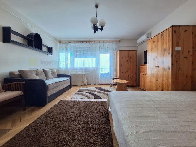 Eladó téglalakás, Szegeden, Földmíves utcában 48.5 M Ft