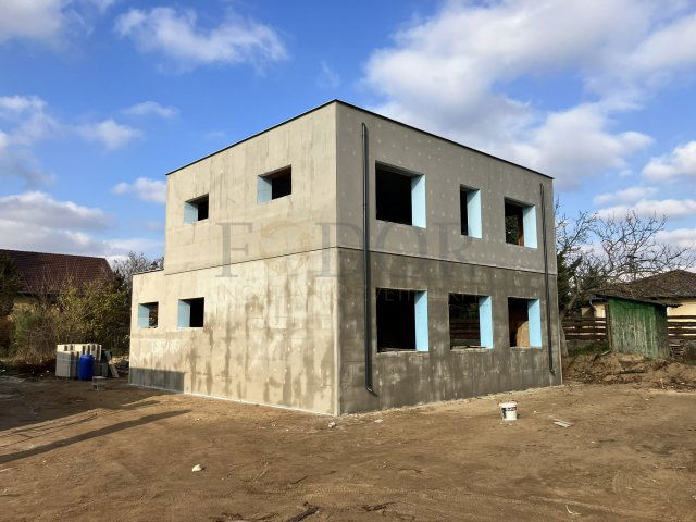 Eladó családi ház, Budapesten, XVIII. kerületben 164.9 M Ft