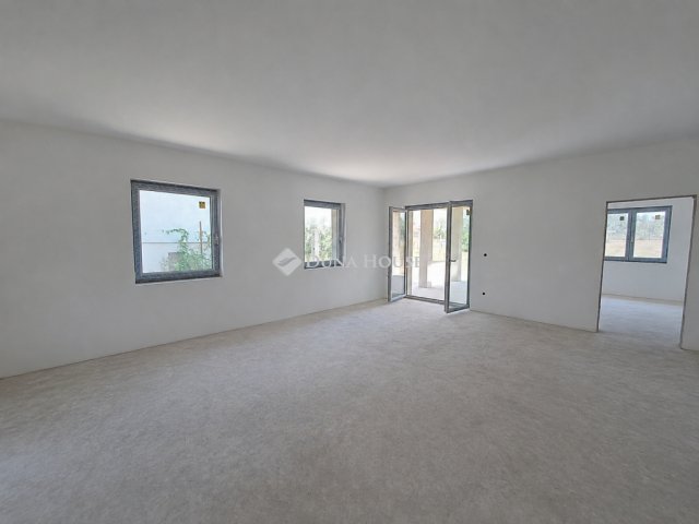 Eladó családi ház, Inárcson 114 M Ft, 5 szobás