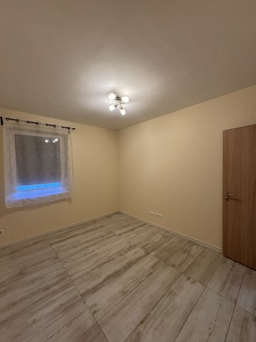 Kiadó téglalakás, albérlet, Székesfehérvárott 180 E Ft / hó